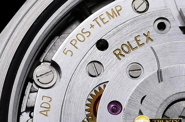 0202 RDD0203 – DayDate 40mm EasyMatch 669